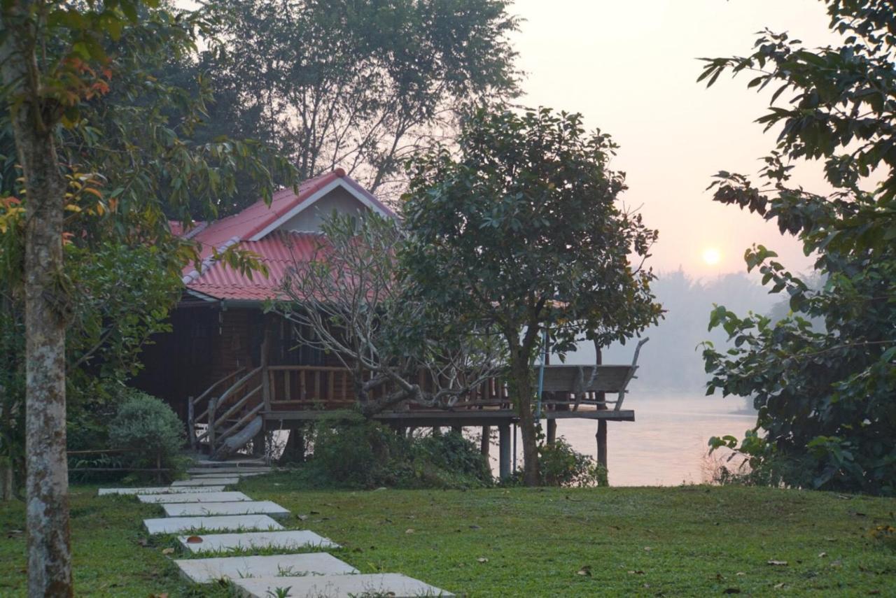 Baanrai Khunya บ้านไร่คุณย่า Ban Huai Maenam Noi Exterior foto